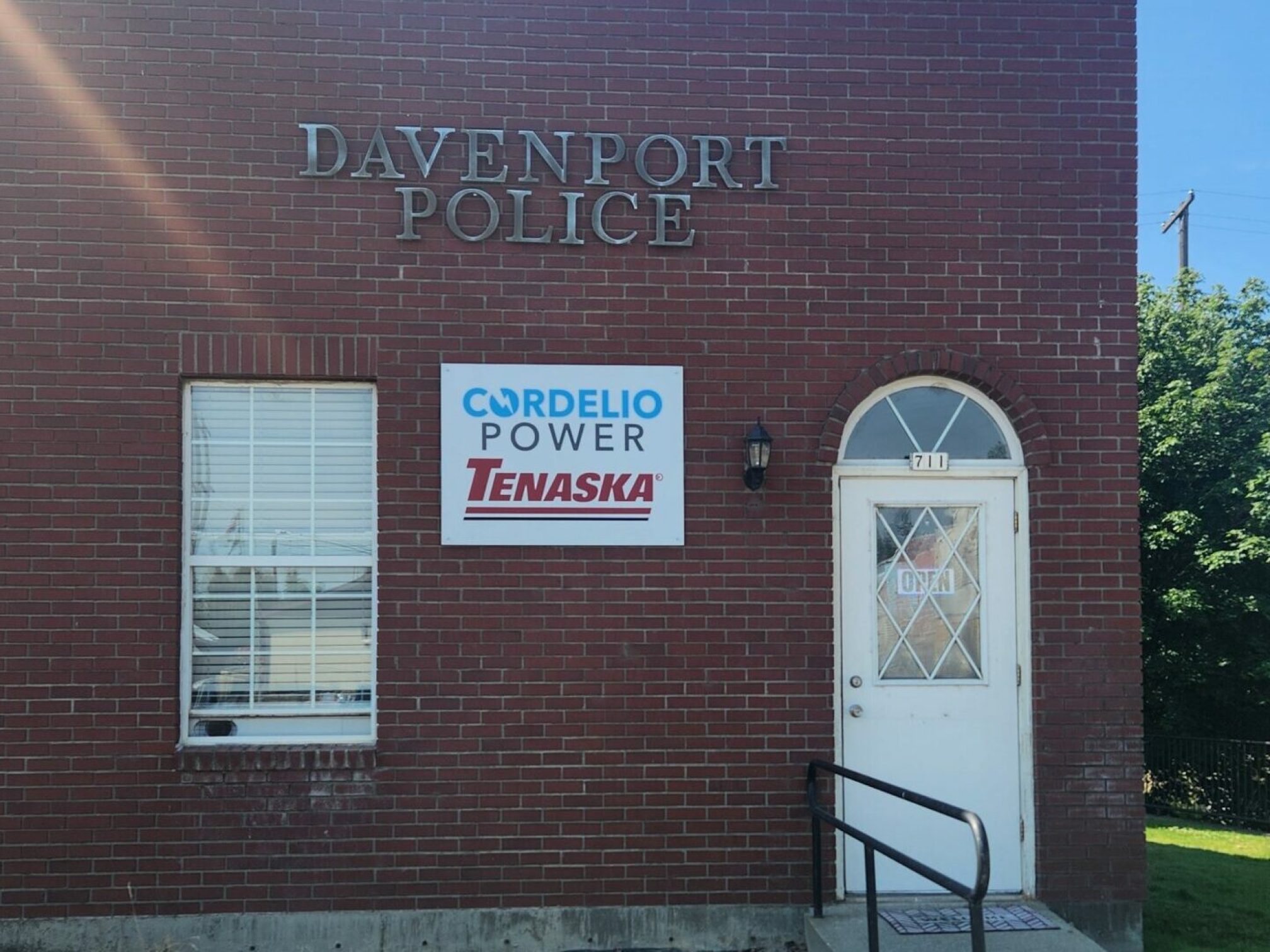 Davenport office with sign